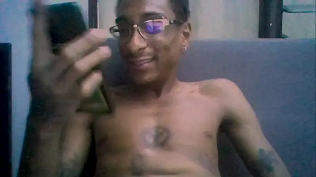 Snapshot of Jose_Smoke chatting on January 27, 2025, 10:49 pm Jose Smoke online show from January 27, 2025, 10:49 pm