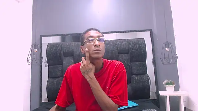 Snapshot of Jose_Smoke chatting on March 2, 2025, 2:08 am Jose Smoke online show from March 2, 2025, 2:08 am
