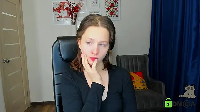 Alina Mills online show from November 20, 2025, 9:42 am