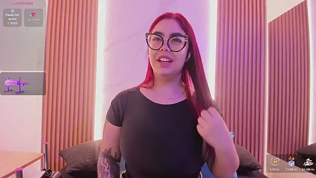 juicy led  online show from January 27, 2025, 11:22 am