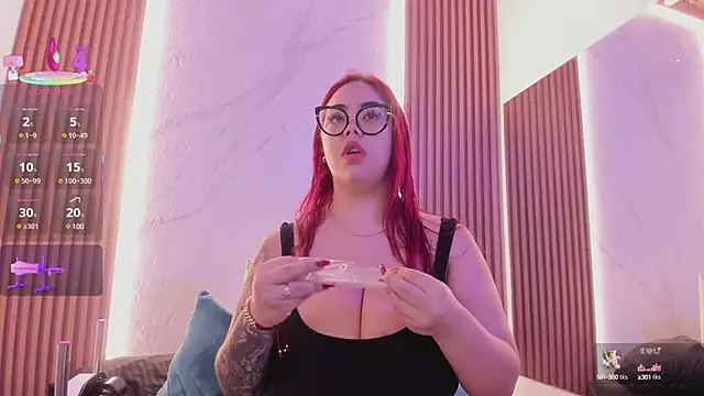 juicy led  online show from February 19, 2025, 11:28 am