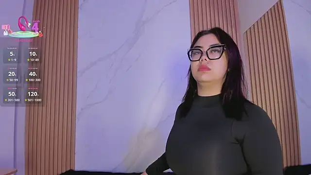 juicy led  online show from September 13, 2025, 11:10 am