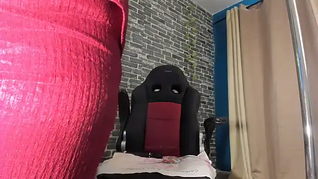 Snapshot of iam_samy_ chatting on October 9, 2025, 11:30 am iam samy  online show from October 9, 2025, 11:30 am