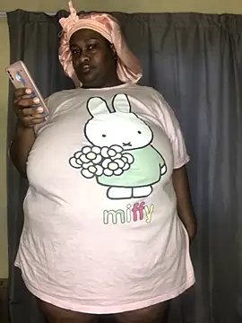 bustytitsxxx online show from June 20, 2026, 3:15 pm