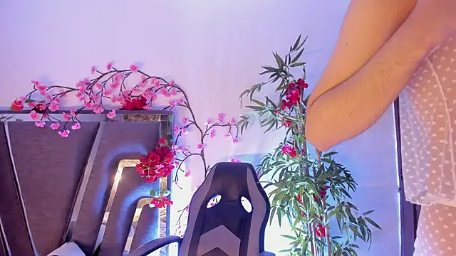 Black Rose2 online show from November 19, 2025, 11:32 am