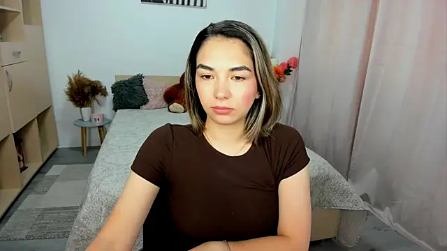 Alexa Dolly12 online show from May 8, 2026, 9:25 am