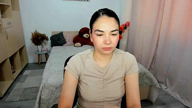 Alexa Dolly12 online show from May 9, 2026, 7:02 am