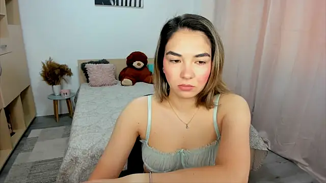 Alexa Dolly12 online show from May 11, 2026, 7:58 am