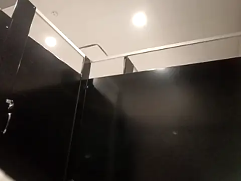 freakzmexx online show from February 5, 2026, 4:39 am