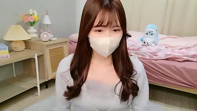 Sayuringo  online show from January 17, 2026, 1:05 pm