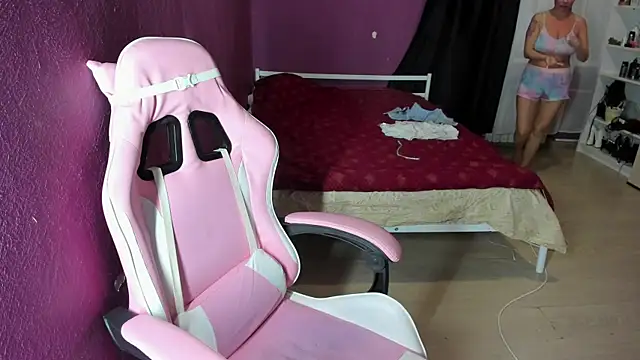 Lika8234 online show from May 4, 2026, 6:04 pm