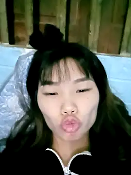 Lonalysexy online show from November 6, 2025, 2:18 pm