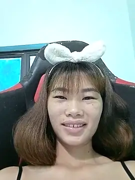 Lonalysexy online show from June 10, 2026, 10:30 pm