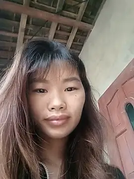Lonalysexy online show from July 25, 2026, 10:40 pm