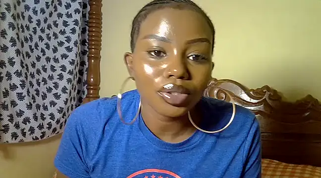 juicyblaqebony online show from February 27, 2025, 1:38 pm