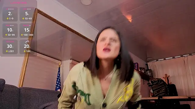 Snapshot of Alice_milf_ chatting on October 8, 2025, 11:19 am Alice milf  online show from October 8, 2025, 11:19 am