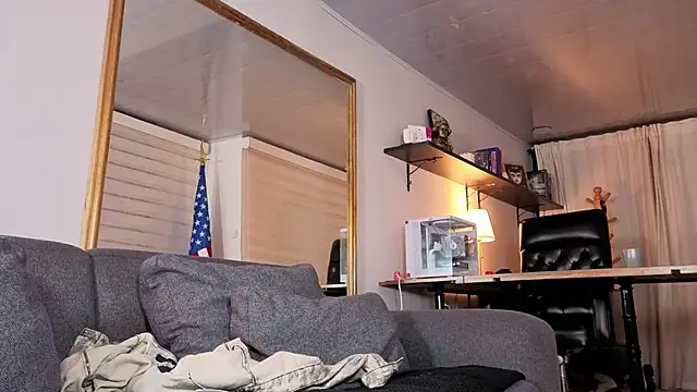 Snapshot of Alice_milf_ chatting on October 10, 2025, 9:08 am Alice milf  online show from October 10, 2025, 9:08 am