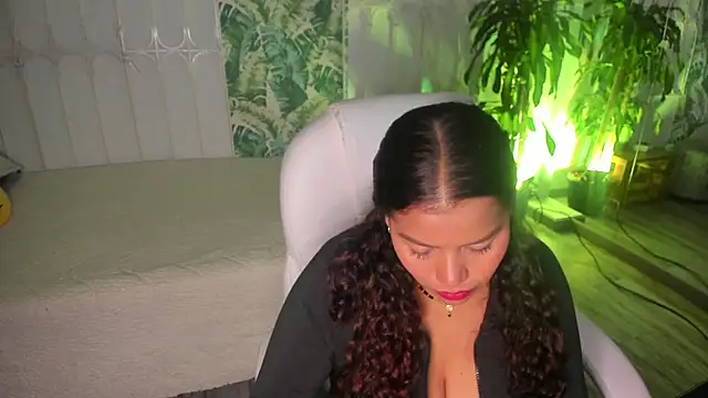 loly marce online show from May 7, 2026, 7:52 pm
