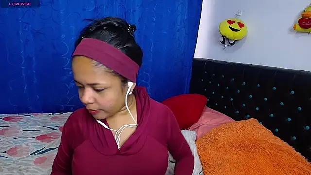 Melikasweetz online show from April 27, 2026, 4:49 pm