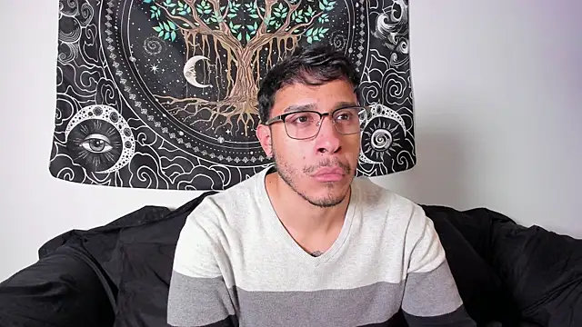 JayMarcos  online show from October 26, 2025, 4:40 am