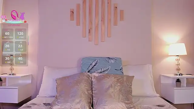 VictoriaNoah  online show from October 18, 2025, 7:25 pm