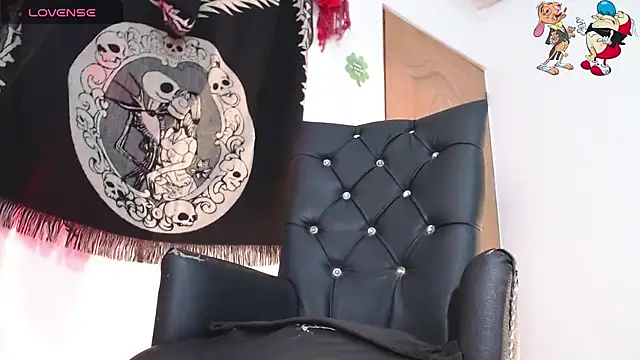 ren stipee online show from October 15, 2025, 3:39 am