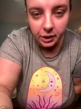 Snapshot of lairarose chatting on November 12, 2025, 1:44 pm lairarose online show from November 12, 2025, 1:44 pm