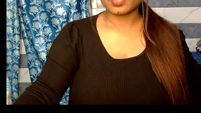 Snapshot of Radhika_Singhaniya chatting on November 6, 2025, 6:09 pm Radhika Singhaniya online show from November 6, 2025, 6:09 pm