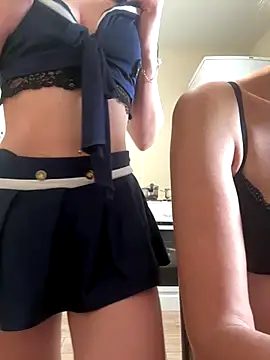 Snapshot of SweetCupcaks chatting on October 14, 2025, 7:20 am SweetCupcaks online show from October 14, 2025, 7:20 am