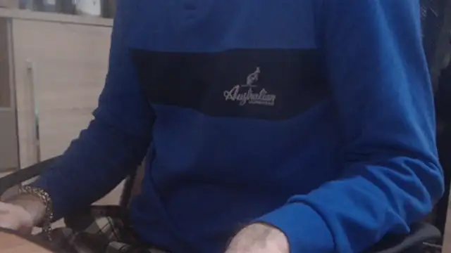 Snapshot of uncutguy01 chatting on December 27, 2024, 6:57 am uncutguy01 online show from December 27, 2024, 6:57 am