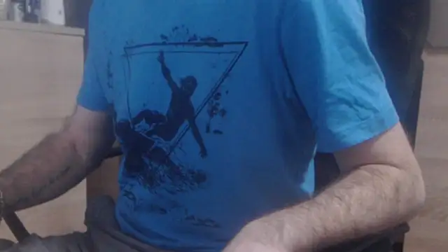 Snapshot of uncutguy01 chatting on January 8, 2025, 4:33 pm uncutguy01 online show from January 8, 2025, 4:33 pm