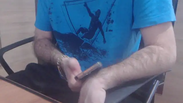 Snapshot of uncutguy01 chatting on January 10, 2025, 9:23 am uncutguy01 online show from January 10, 2025, 9:23 am