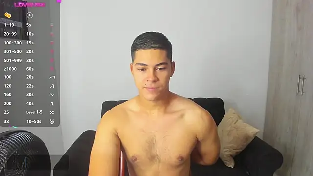 Snapshot of Iamdylan777 chatting on December 11, 2024, 1:49 pm Iamdylan777 online show from December 11, 2024, 1:49 pm