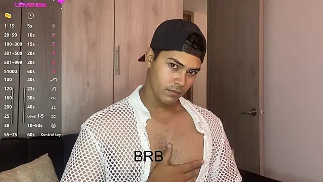 Snapshot of Iamdylan777 chatting on December 17, 2024, 5:26 pm Iamdylan777 online show from December 17, 2024, 5:26 pm