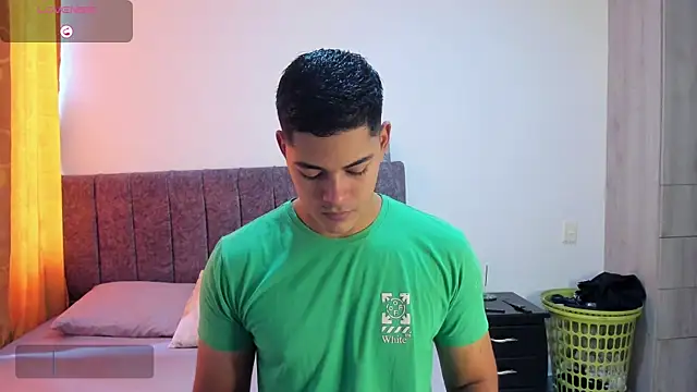 Snapshot of Iamdylan777 chatting on January 2, 2025, 4:56 pm Iamdylan777 online show from January 2, 2025, 4:56 pm