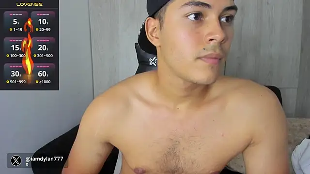 Snapshot of Iamdylan777 chatting on February 23, 2025, 4:28 am Iamdylan777 online show from February 23, 2025, 4:28 am