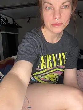 Snapshot of wildefaye chatting on December 15, 2025, 10:03 pm wildefaye online show from December 15, 2025, 10:03 pm