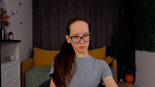 BettyBrowni online show from January 15, 2025, 4:11 pm