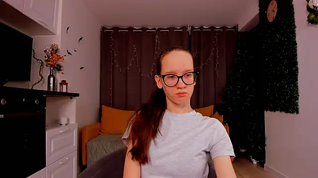BettyBrowni online show from January 16, 2025, 4:07 pm