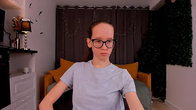 BettyBrowni online show from January 21, 2025, 7:06 pm