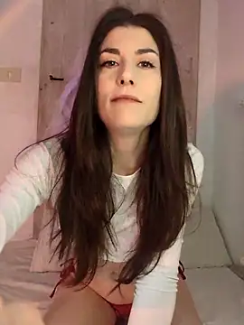 Aisha Moretti online show from October 15, 2025, 3:01 pm