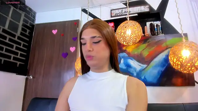 victoria aleia  online show from April 28, 2026, 10:15 pm