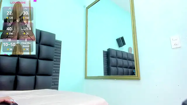 sabrina med online show from March 14, 2025, 11:23 am