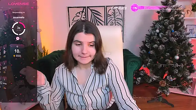 Viola  Shy online show from January 3, 2025, 9:05 pm