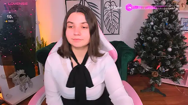 Viola  Shy online show from January 5, 2025, 9:25 pm