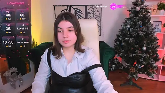 Viola  Shy online show from January 8, 2025, 9:12 pm