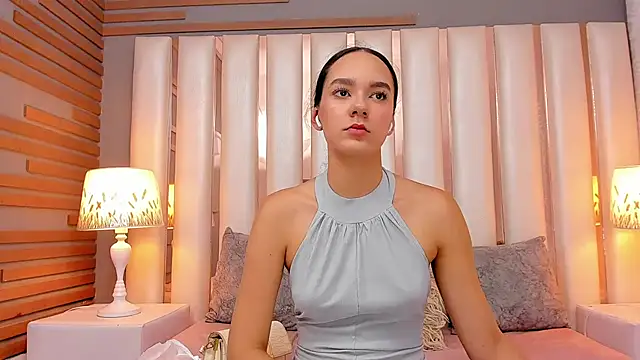 Snapshot of EmmyCruzZ chatting on May 8, 2026, 7:08 pm EmmyCruzZ online show from May 8, 2026, 7:08 pm