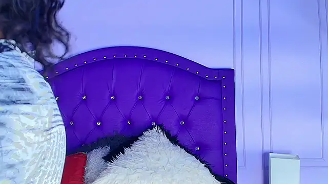 sarah banks1 online show from June 26, 2026, 11:14 am