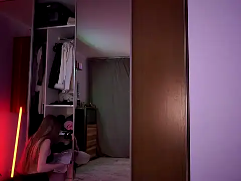 BARBIE 22888 online show from March 27, 2026, 8:08 pm