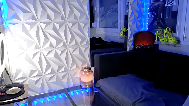 Snapshot of Tatjana_Sue chatting on March 1, 2026, 7:05 pm Tatjana Sue online show from March 1, 2026, 7:05 pm